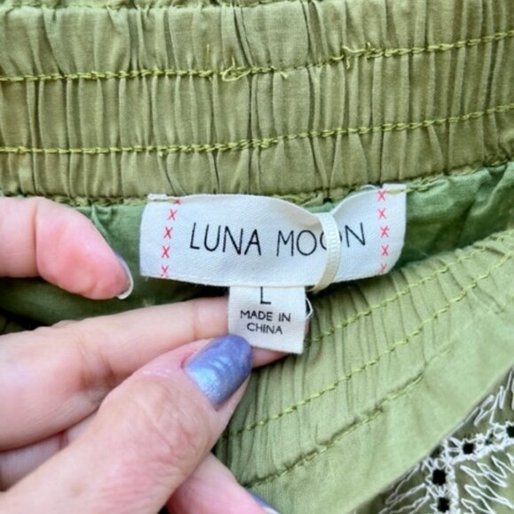 SOLD Anthropologie Luna Moon Eyelet Embroidered Floral Green 2 Piece Pants Top L - Picture 12 of 15